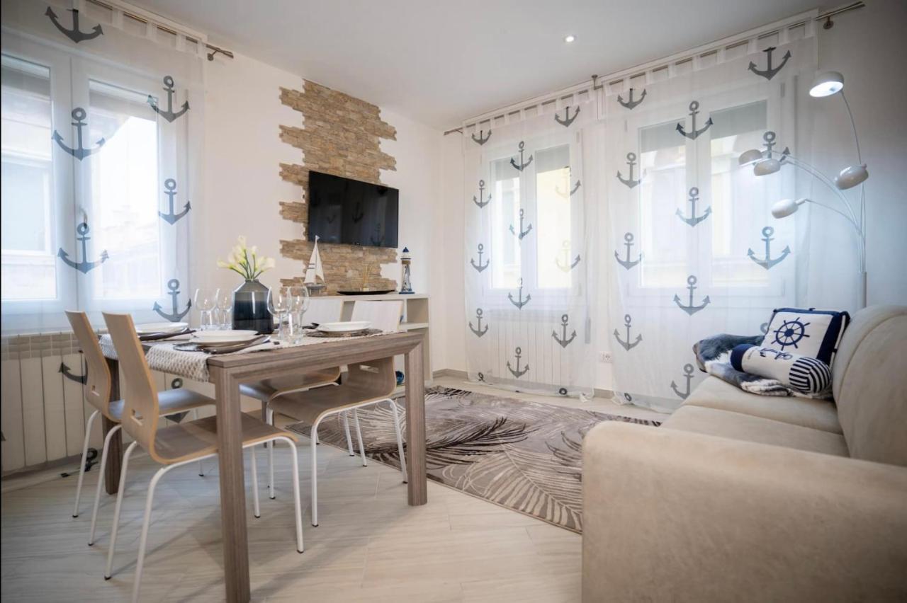 Appartamento 3 Camere Da Letto - Holiday House 2 Βενετία Εξωτερικό φωτογραφία