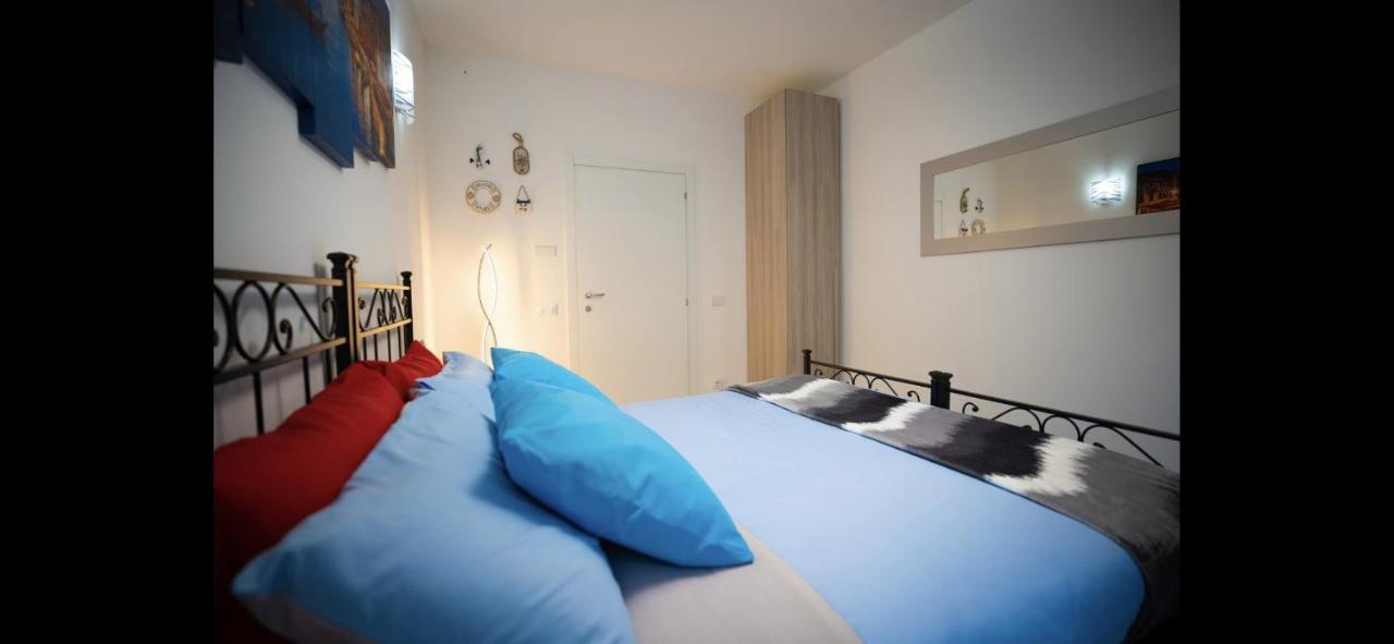 Appartamento 3 Camere Da Letto - Holiday House 2 Βενετία Εξωτερικό φωτογραφία